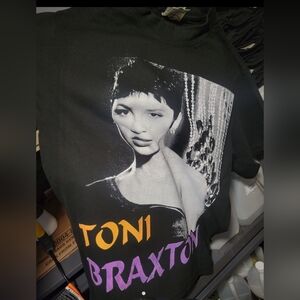 TONI BRAXTON ON A SHAKA HEAVYWEIGHT GARMET DYED T SHIRT